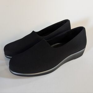Women's Black Slip-On Shoes
